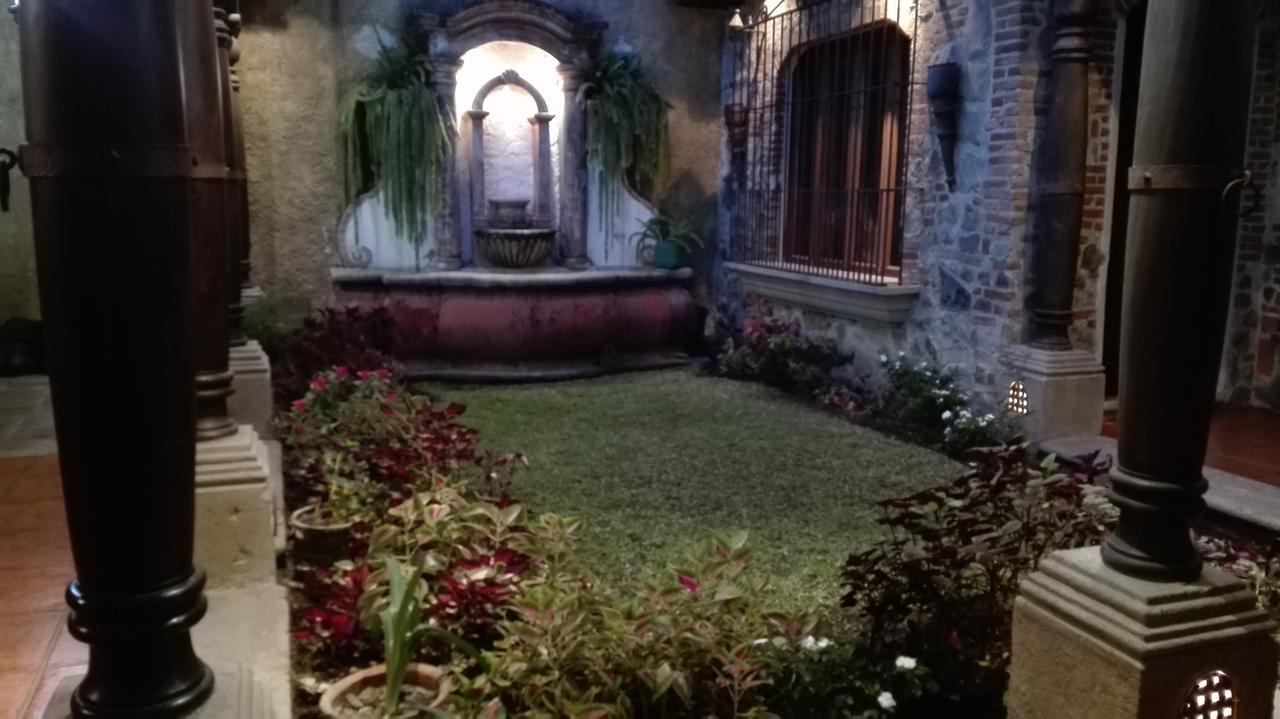 La Casa De La Alameda Bed & Breakfast Antigua Dış mekan fotoğraf