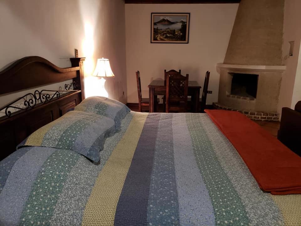 La Casa De La Alameda Bed & Breakfast Antigua Dış mekan fotoğraf