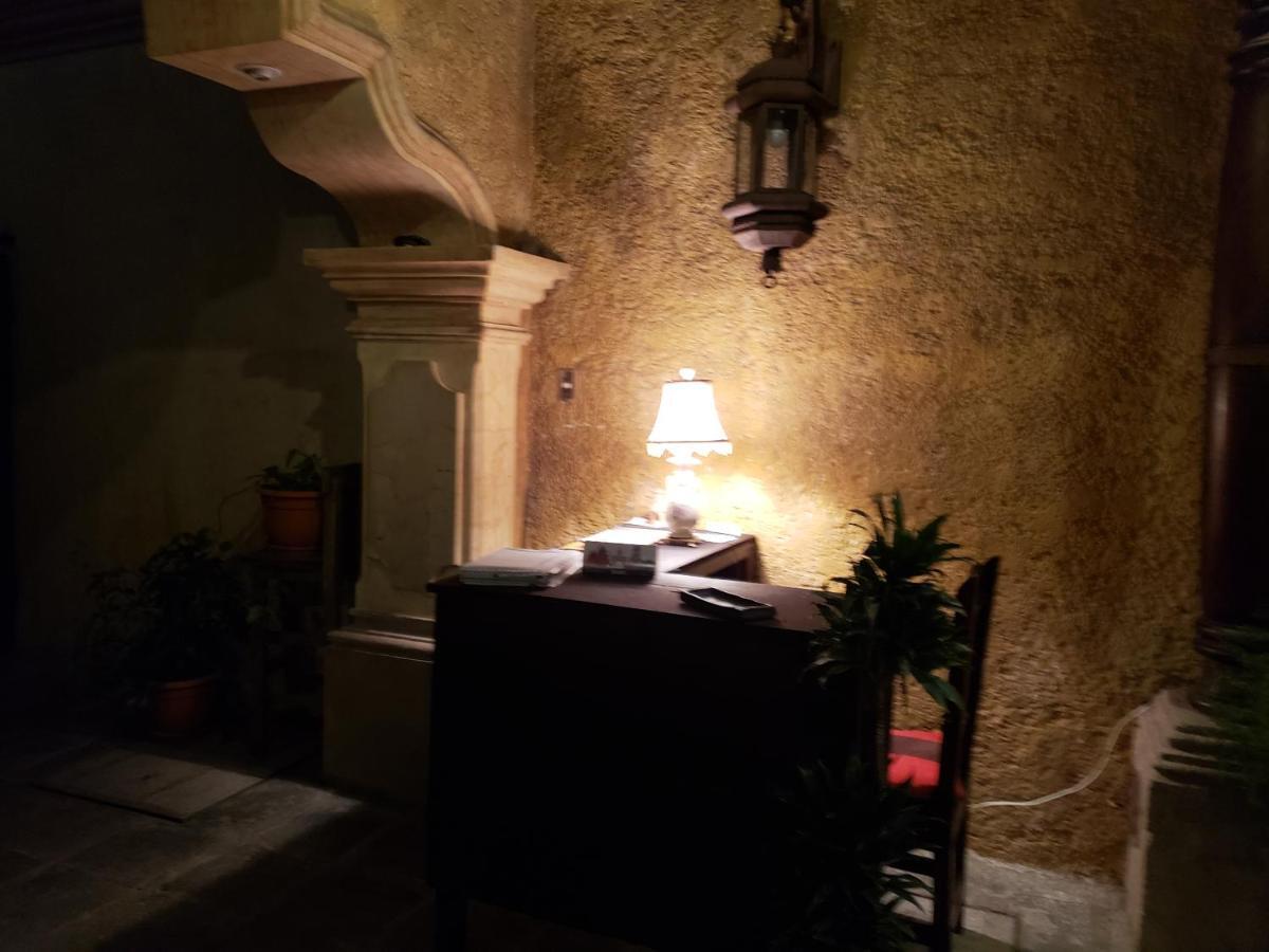 La Casa De La Alameda Bed & Breakfast Antigua Dış mekan fotoğraf